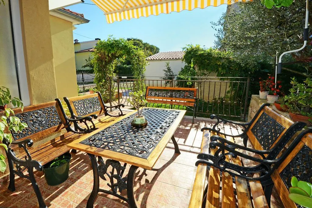 Sonja Vacation House Porec Holiday home